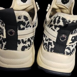 Steve Madden Black and Cream Patterned Sneakers